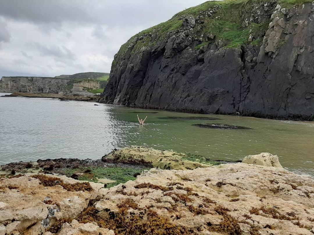 Therapy Lodge Ballycastle Dış mekan fotoğraf