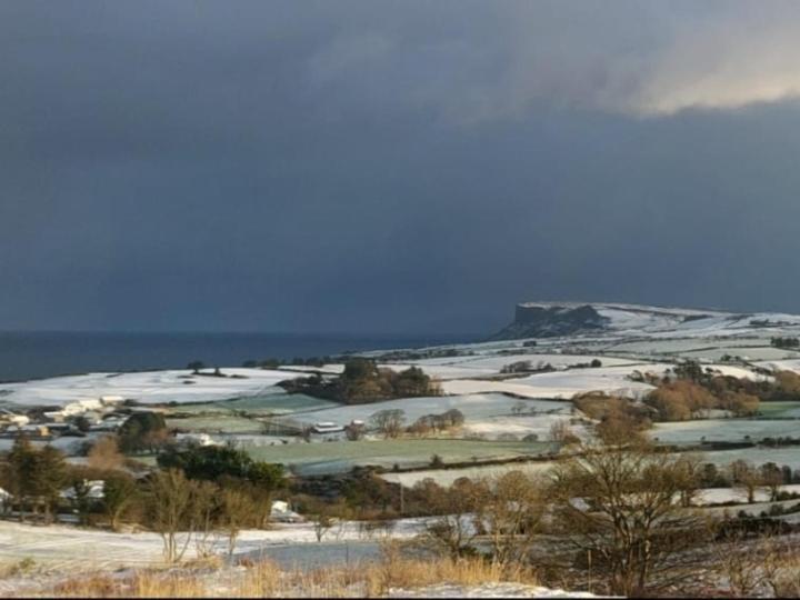 Therapy Lodge Ballycastle Dış mekan fotoğraf